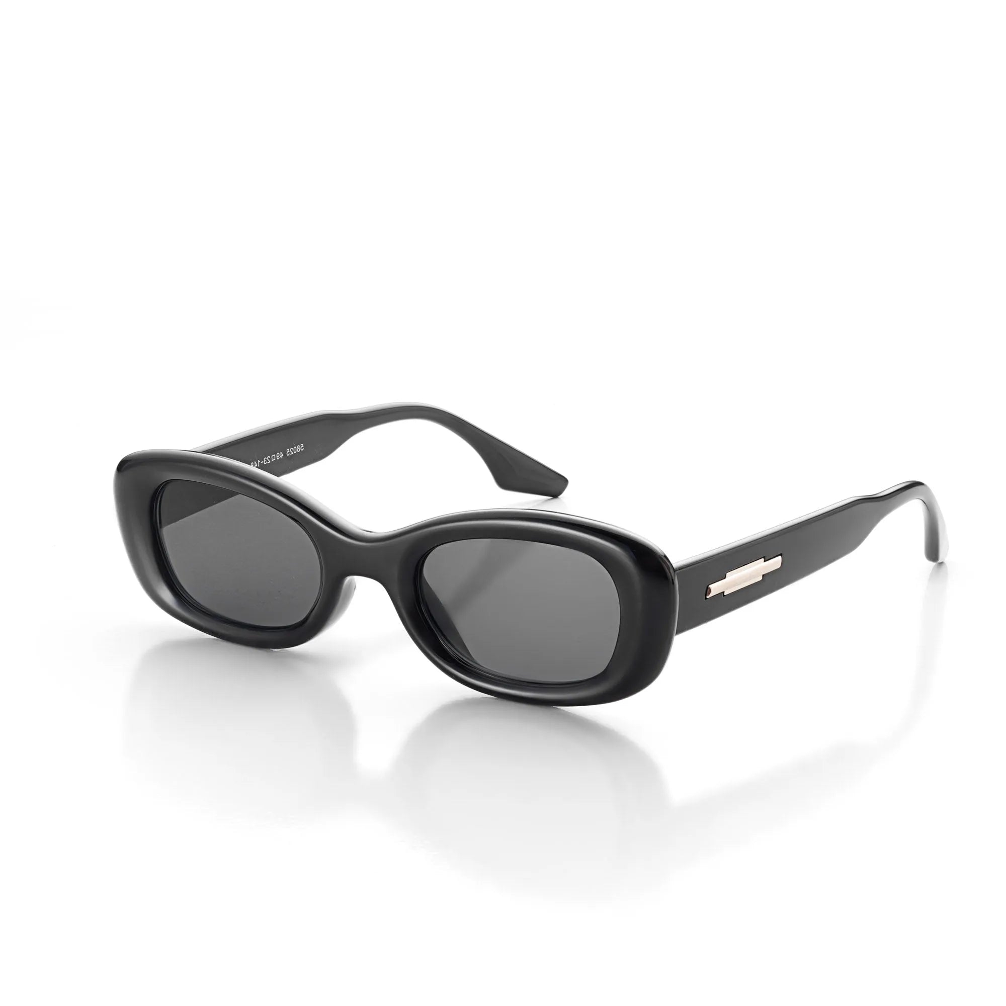 Aura | Black Medium Full Rim Oval Sunglasses for Men & Women [UV-protected] HASHTAG X WHITECHERRY