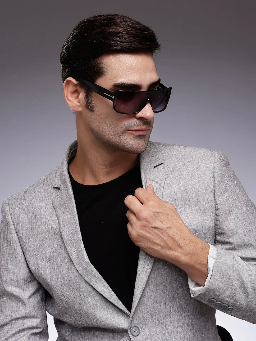 Texas | Gradient Black Medium Full Rim Shield Sunglasses for Men & Women [UV-protected]