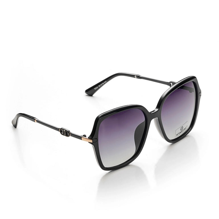 black trendy sunglasses |
trendy black sunglasses