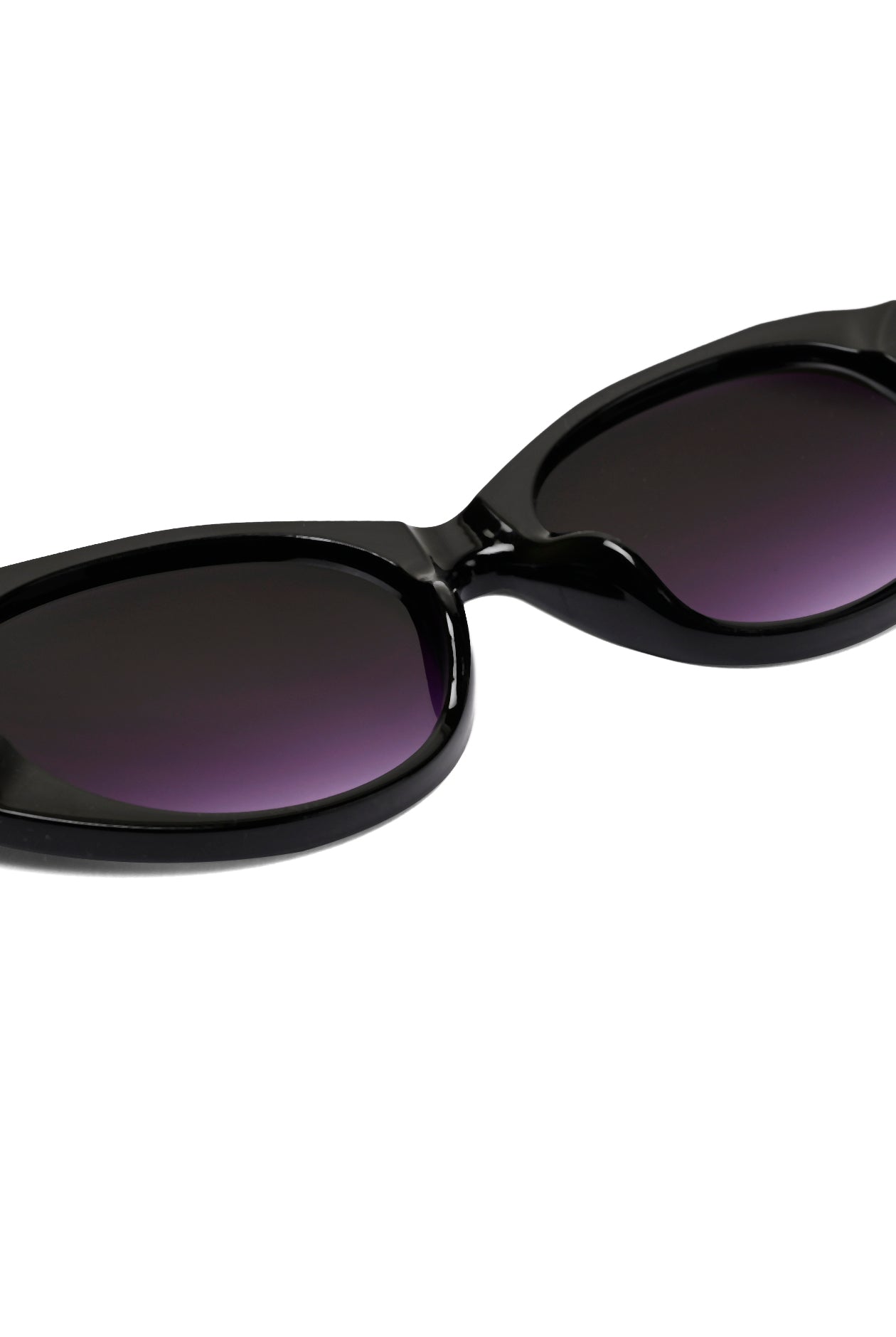 Medusa | Black Medium Full Rim Oval Sunglasses for Women [UV-protected]