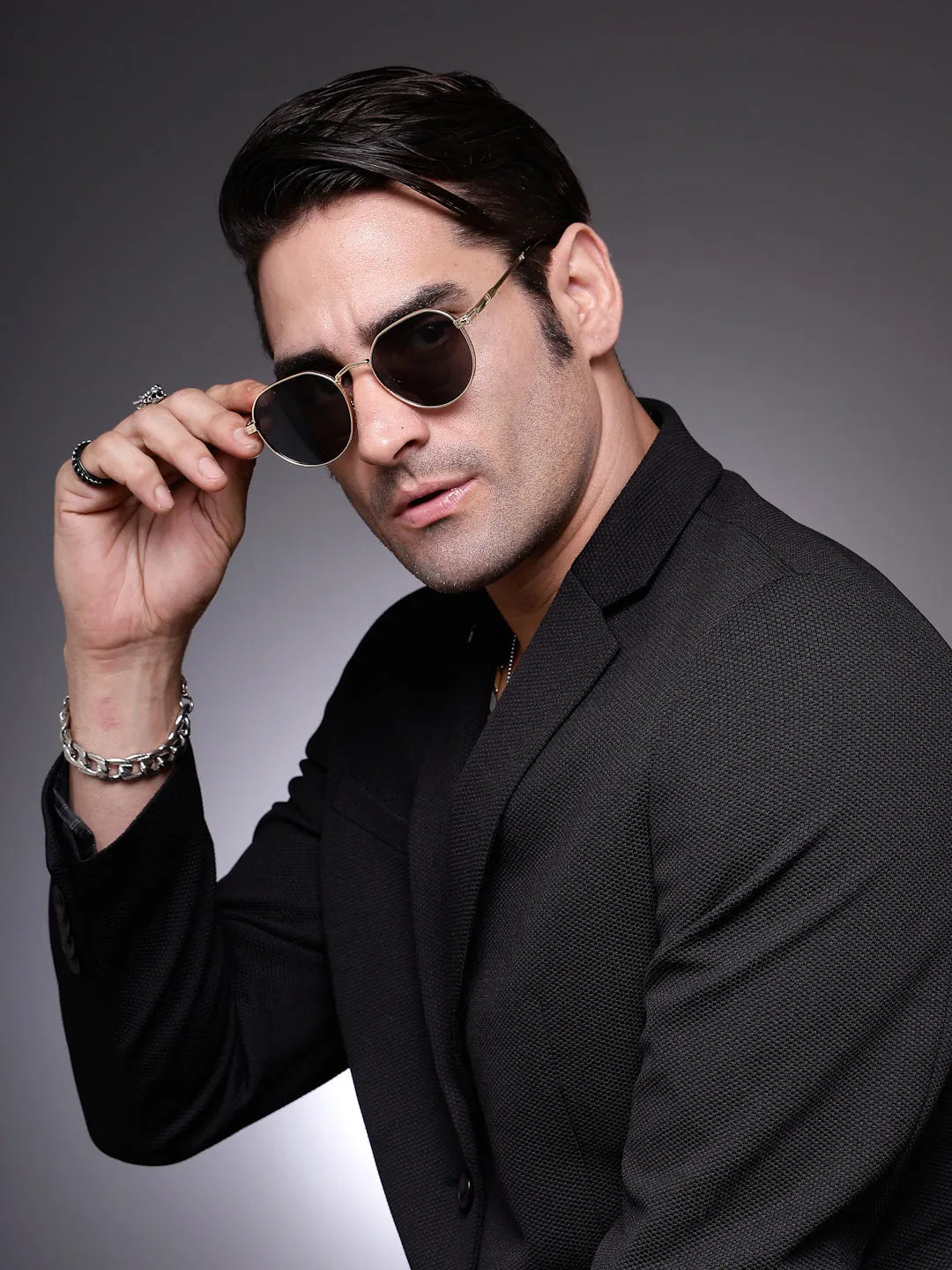 Ithon | Black Medium Full Rim Oval Sunglasses for Men [UV-protected]