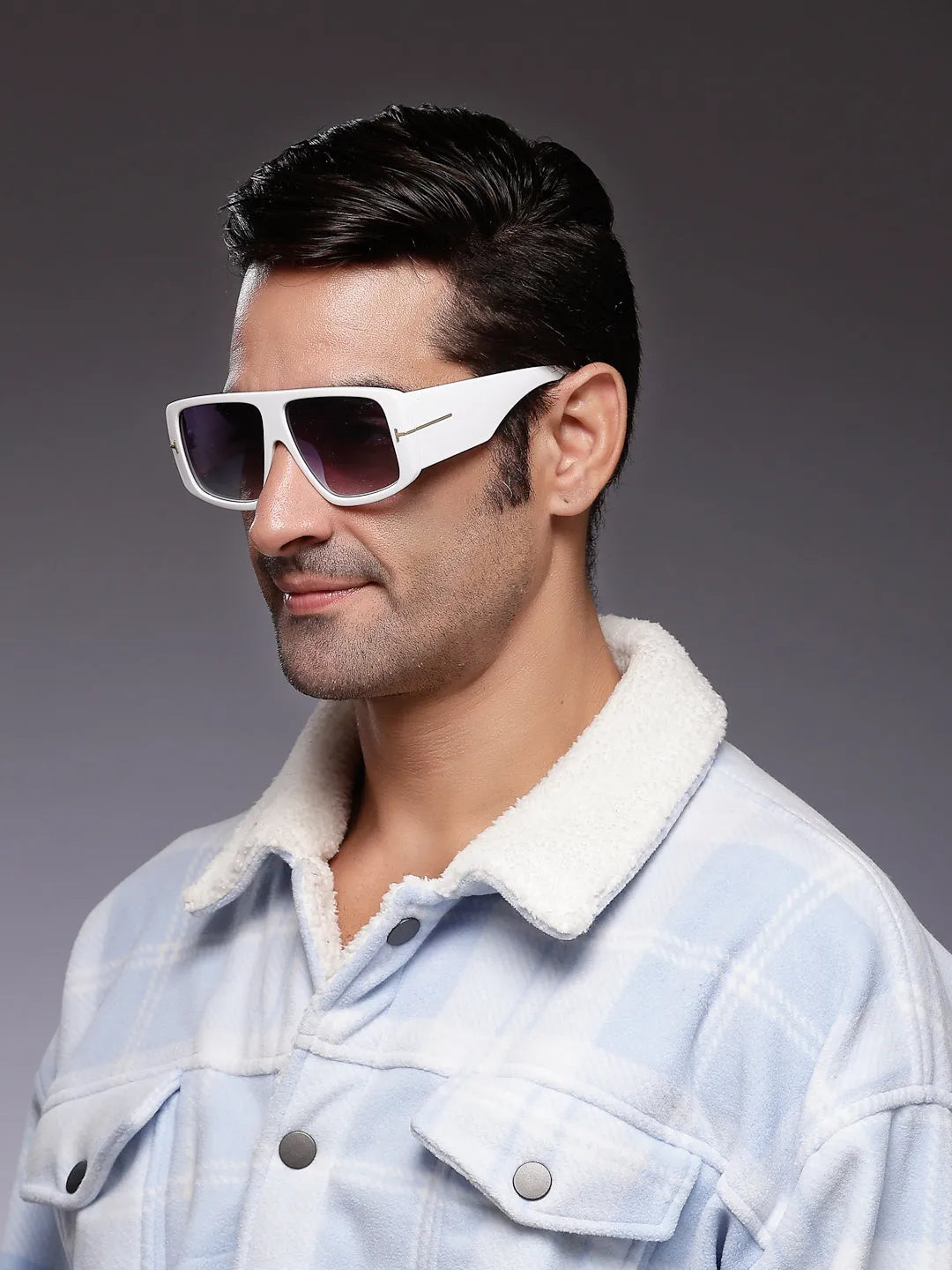 Helios | White Oversized Full Rim Square Sunglasses for Men & Women [UV-protected]