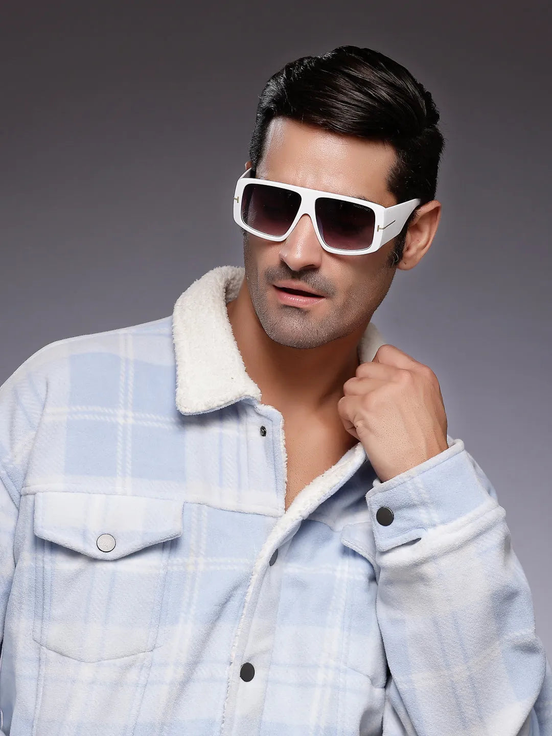 Helios | White Oversized Full Rim Square Sunglasses for Men & Women [UV-protected]