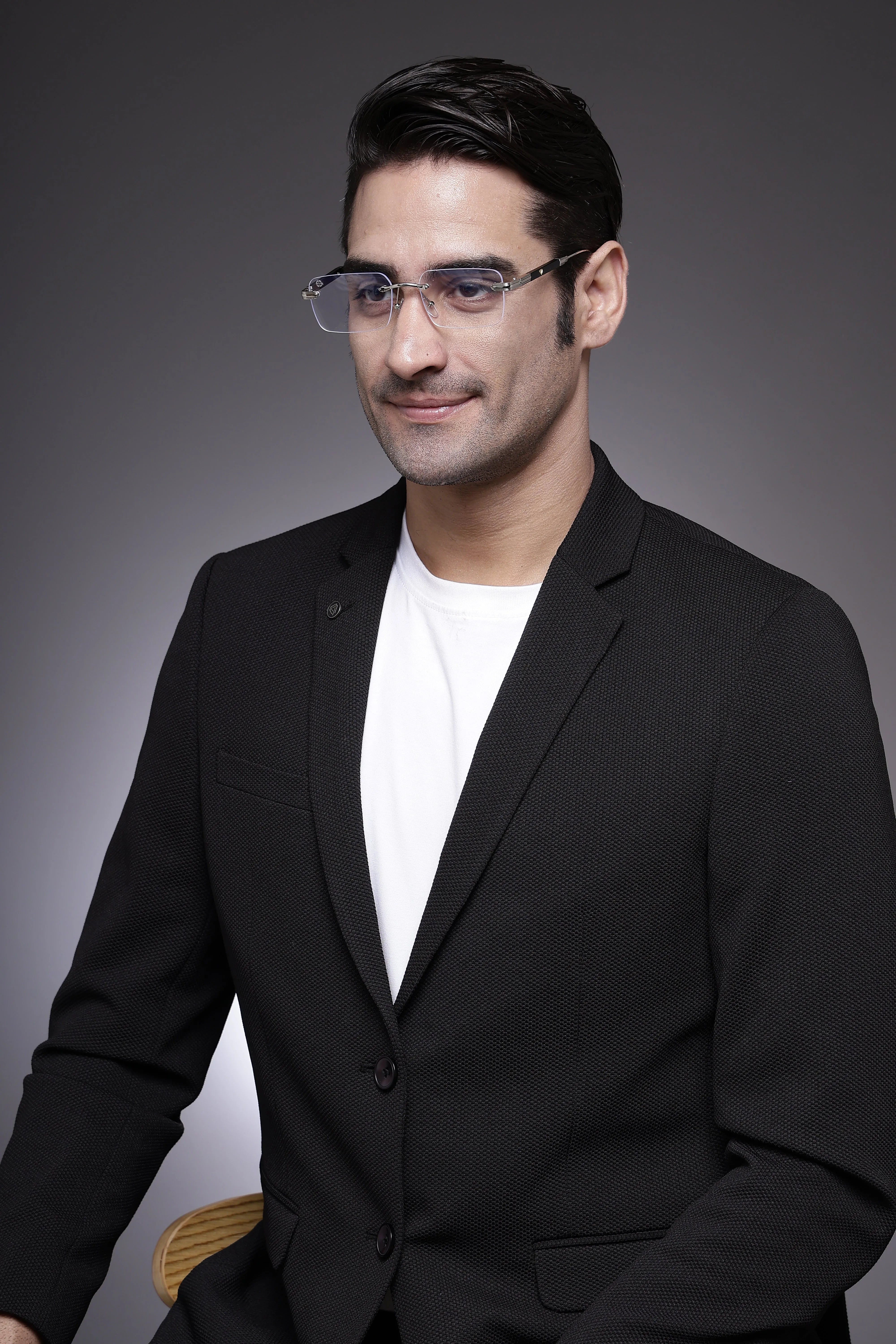 Veyra | Transparent Medium Rim Less Rectangle Eyeglasses for Men [UV-protected]