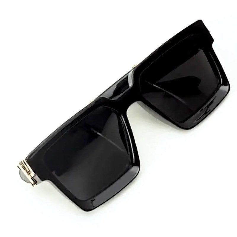 Bold Black Medium Full Rim Square Sunglasses for Men — Hashtag Eyewears