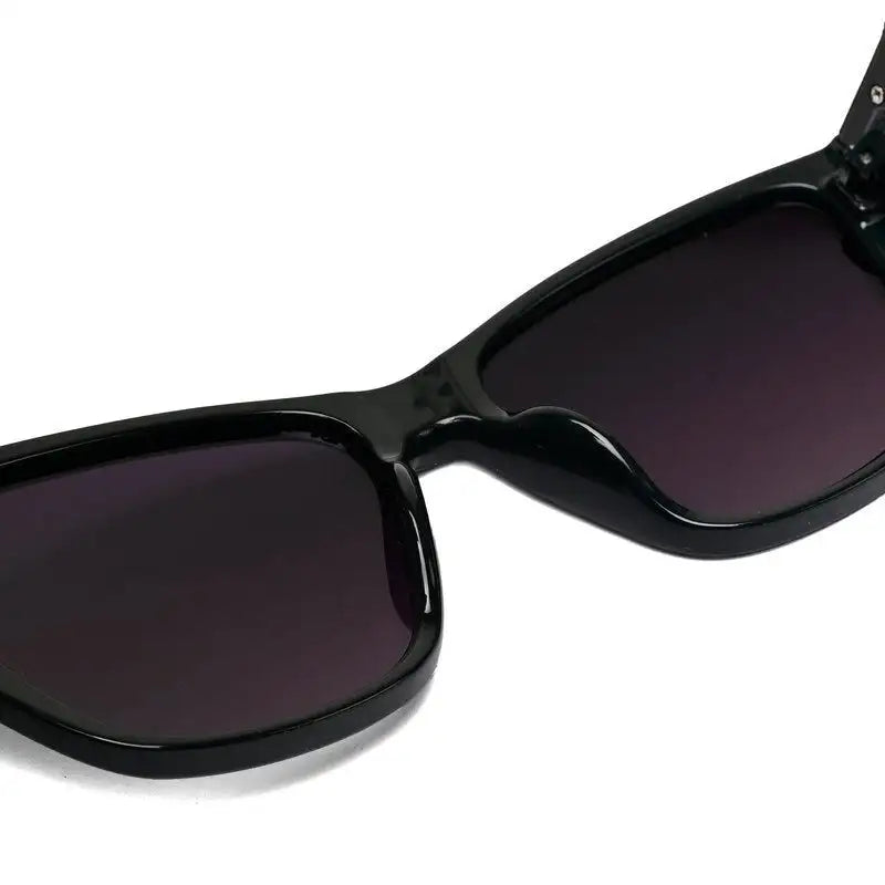 Lynor | Green Medium Full Rim Cateye Sunglasses for Women [UV-protected]