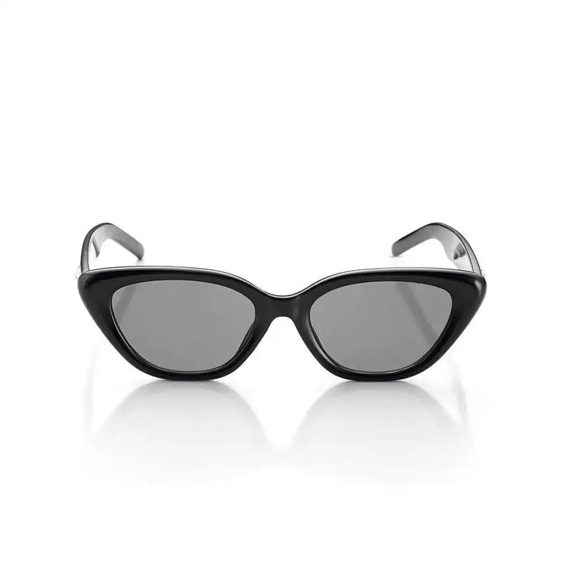 Syra | Black Medium Full Rim Cat-Eye Sunglasses for Women [UV-protected] HASHTAG X WHITECHERRY