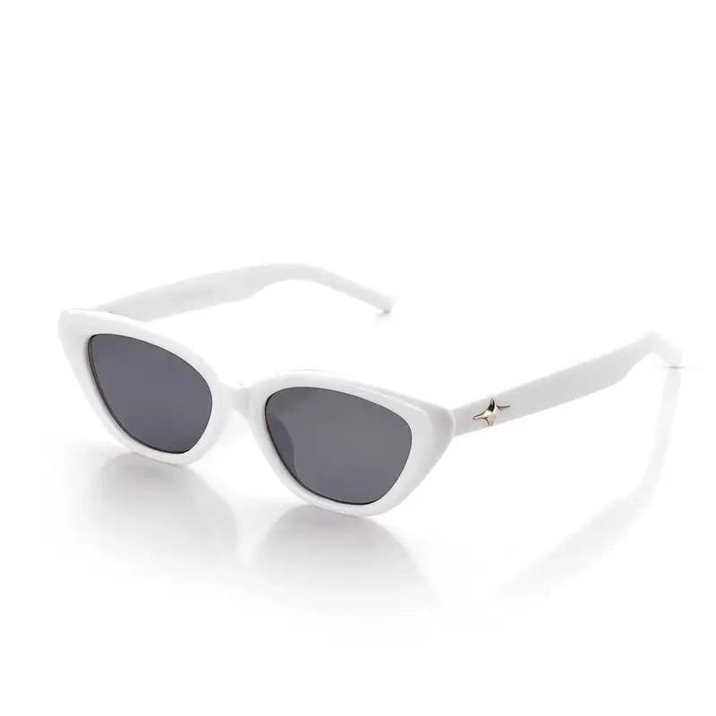 Syra | White Medium Full Rim Cat-Eye Sunglasses for Women [UV-protected] HASHTAG X WHITECHERRY